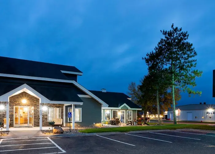 Grandstay Hotel & Suites